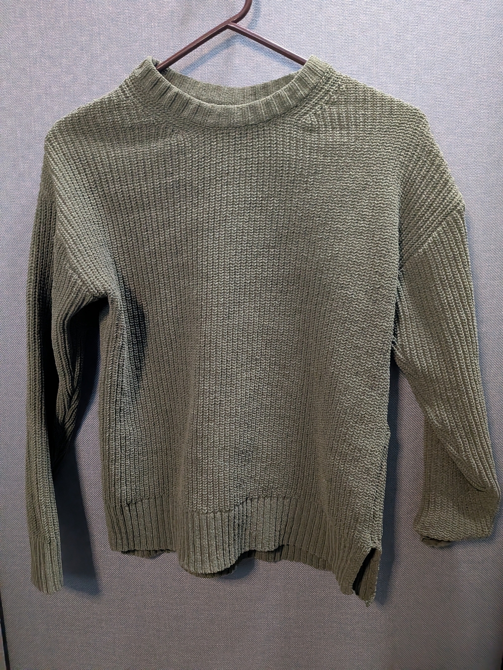 Time and Tru Olive Ribbed Crewneck Sweater